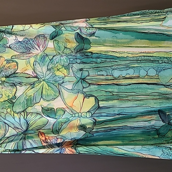 Sleeveless sundress, size XL, soft green with dragonfly and butterfly details - Picture 8 of 8